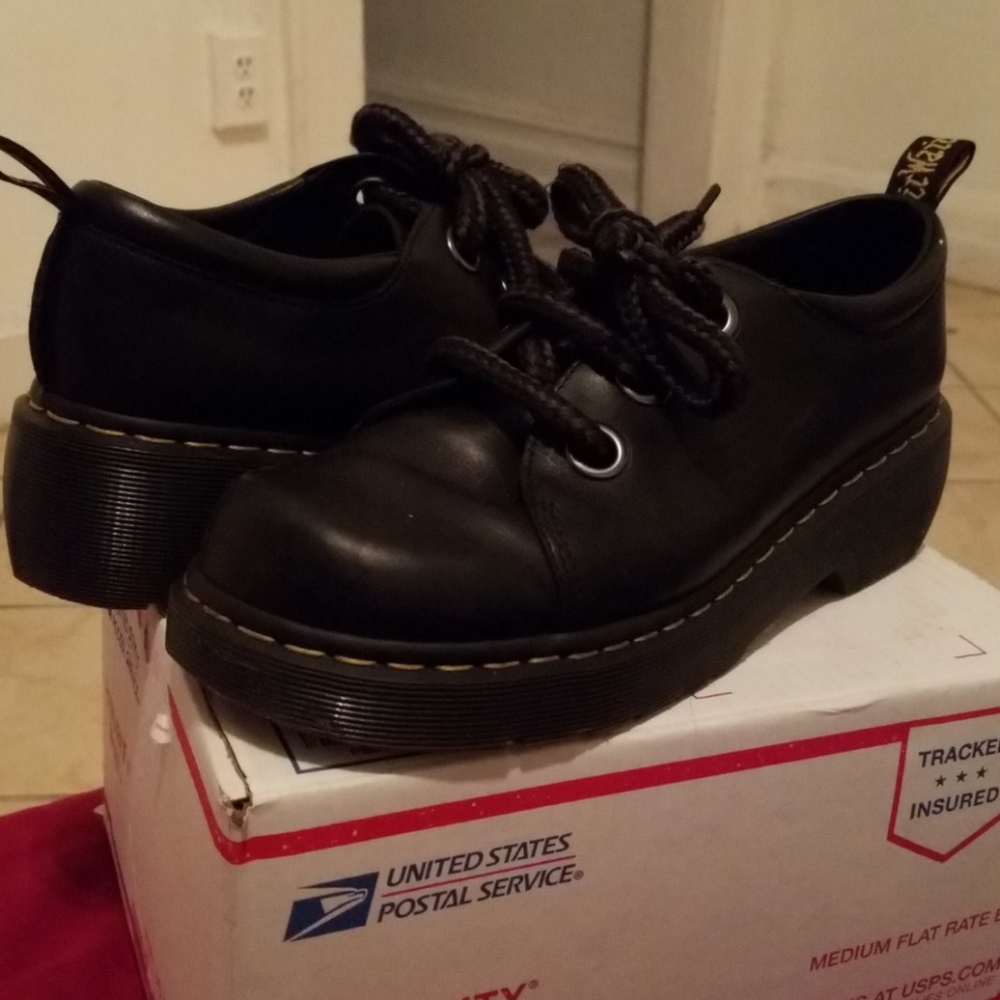Dr. Martens Cranfords